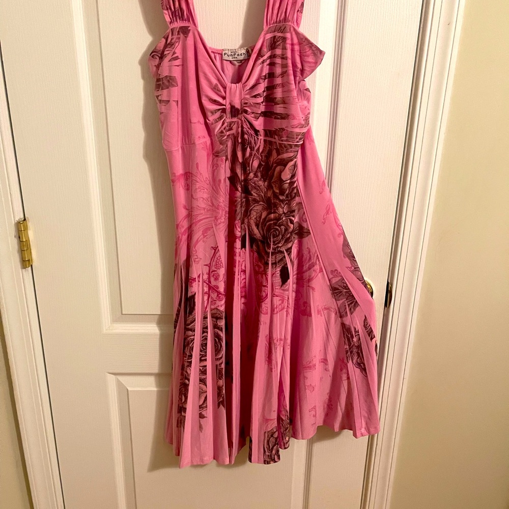 18/20 Pink Flirty Short Dress